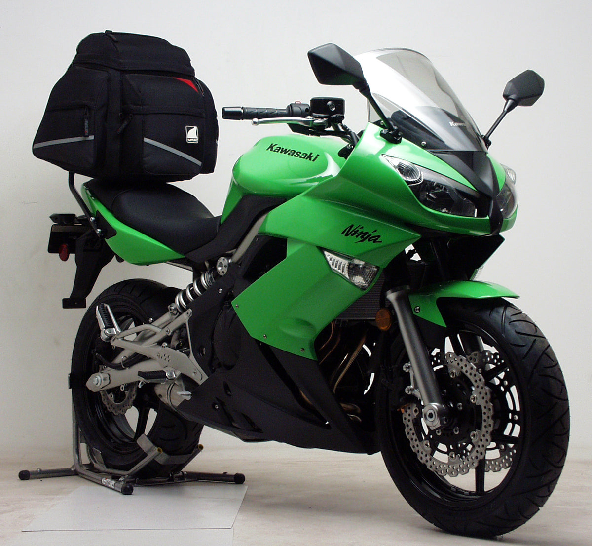 Kawasaki ER-6N 650 (09-11) – Ventura MCA